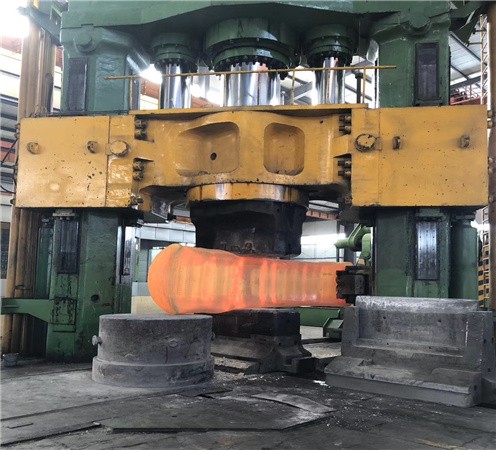 高速油压锻造机